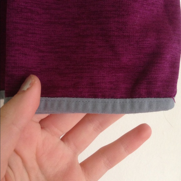 Purple Youth XL Under Armour ColdGear Sweatshirt - Picture 8 of 8